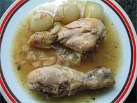 receta de Muslos de pollo con bacn y cebolla