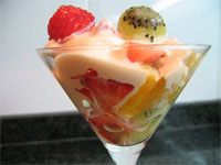 receta de Macedonia de frutas con salsa de yogur y miel