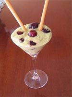 receta de Yogur con aguacate y picotas