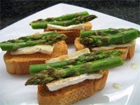 receta de Montaditos de brie y esprragos